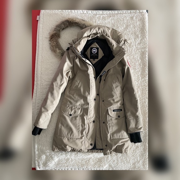 Canada Goose Jackets & Blazers - Canada Goose Trillium Parka - old style